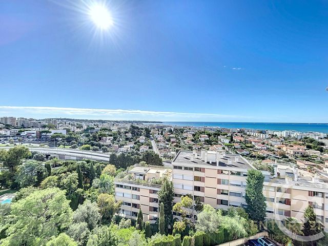 Appartement F3 à vendre - 3 pièces - 72,69 m2 - Antibes - 06 - PROVENCE-ALPES-COTE-D-AZUR