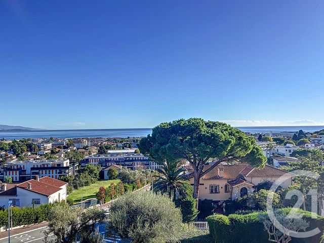 Appartement F1 à vendre - 1 pièce - 30,45 m2 - Antibes - 06 - PROVENCE-ALPES-COTE-D-AZUR