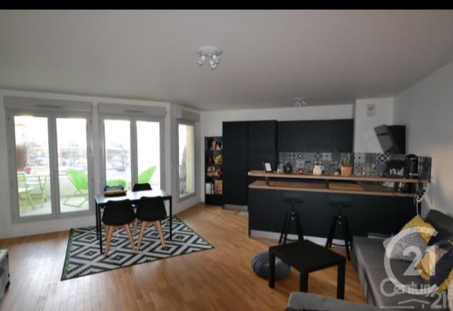 Appartement F3 à louer - 3 pièces - 68,36 m2 - St Cyr L Ecole - 78 - ILE-DE-FRANCE