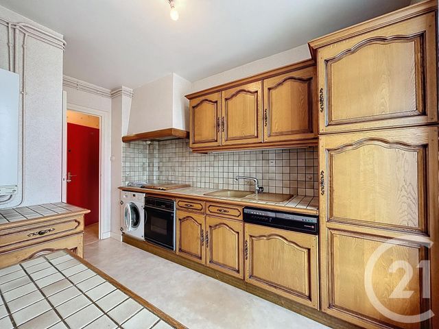 Prix immobilier ST POURCAIN SUR SIOULE - Photo d’un appartement vendu