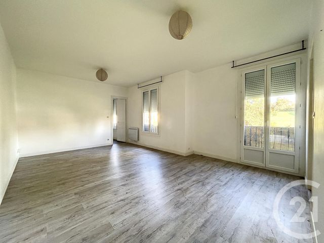 Appartement F2 à louer - 2 pièces - 45 m2 - Varennes Sur Allier - 03 - AUVERGNE