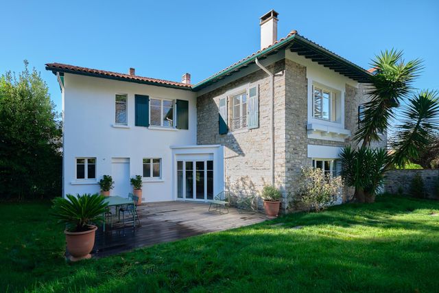 Maison à vendre - 6 pièces - 166 m2 - Biarritz - 64 - AQUITAINE