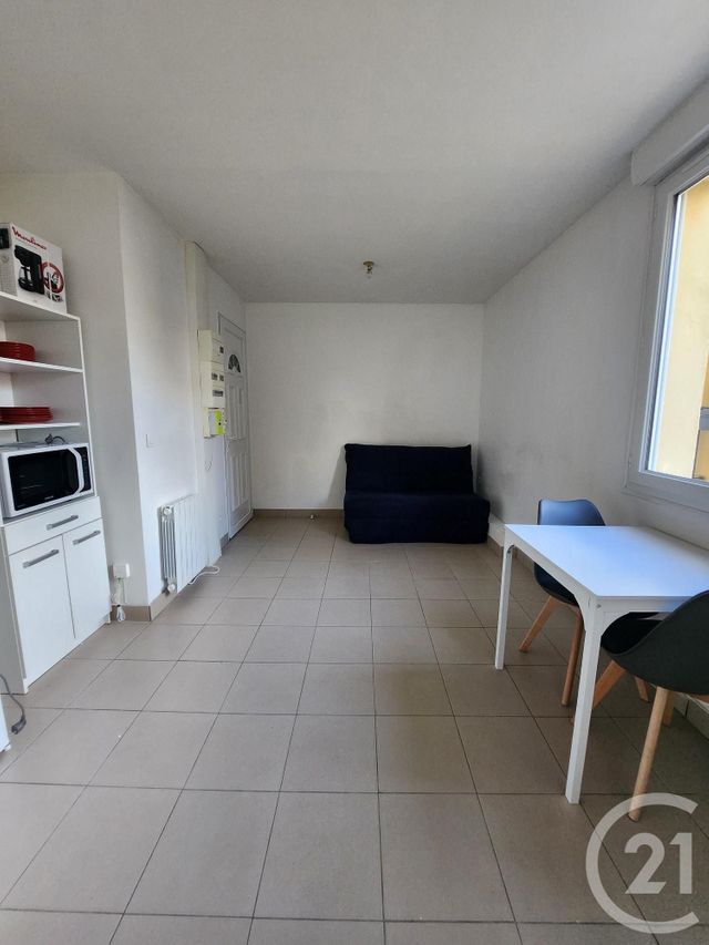 Appartement Studio à louer - 1 pièce - 19,07 m2 - Montrouge - 92 - ILE-DE-FRANCE