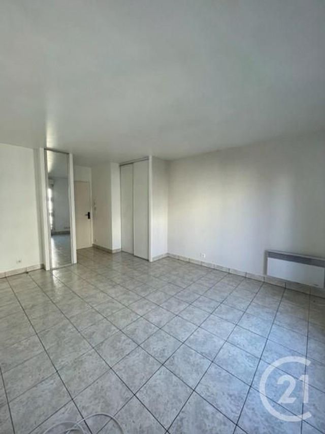 Appartement Studio à louer - 1 pièce - 24,99 m2 - Montrouge - 92 - ILE-DE-FRANCE