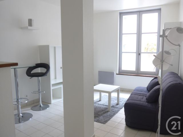 Appartement Studio à louer - 1 pièce - 21,33 m2 - Chartres - 28 - CENTRE