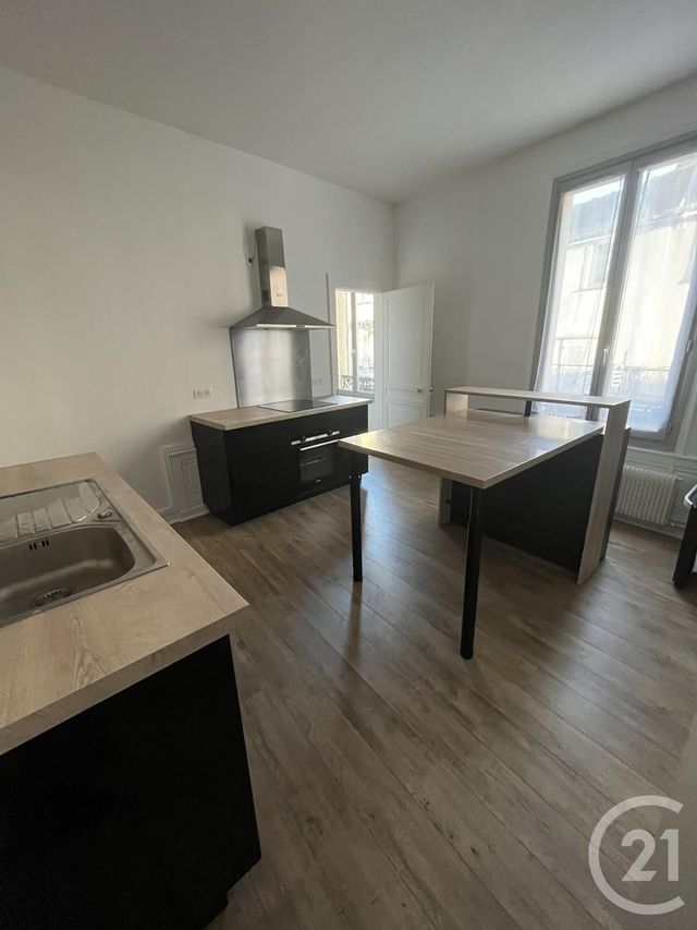 Appartement F4 à louer - 4 pièces - 102,38 m2 - Chartres - 28 - CENTRE