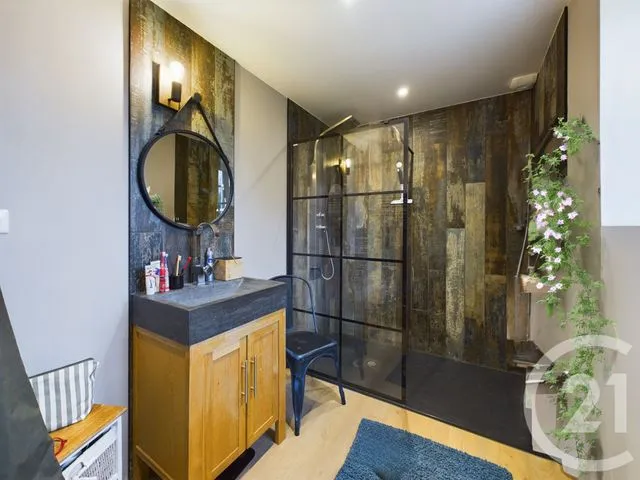 Afficher la photo en grand Maison à vendre - 5 pièces - 234,77 m2 - Chartres - 28 - CENTRE