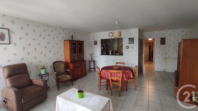 Appartement F3 à vendre - 4 pièces - 73,61 m2 - Saintes - 17 - POITOU-CHARENTES