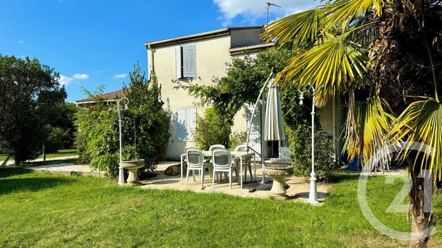 Maison à vendre - 5 pièces - 90,15 m2 - Fontcouverte - 17 - POITOU-CHARENTES