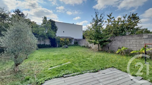 Maison à vendre - 7 pièces - 119,70 m2 - Drancy - 93 - ILE-DE-FRANCE