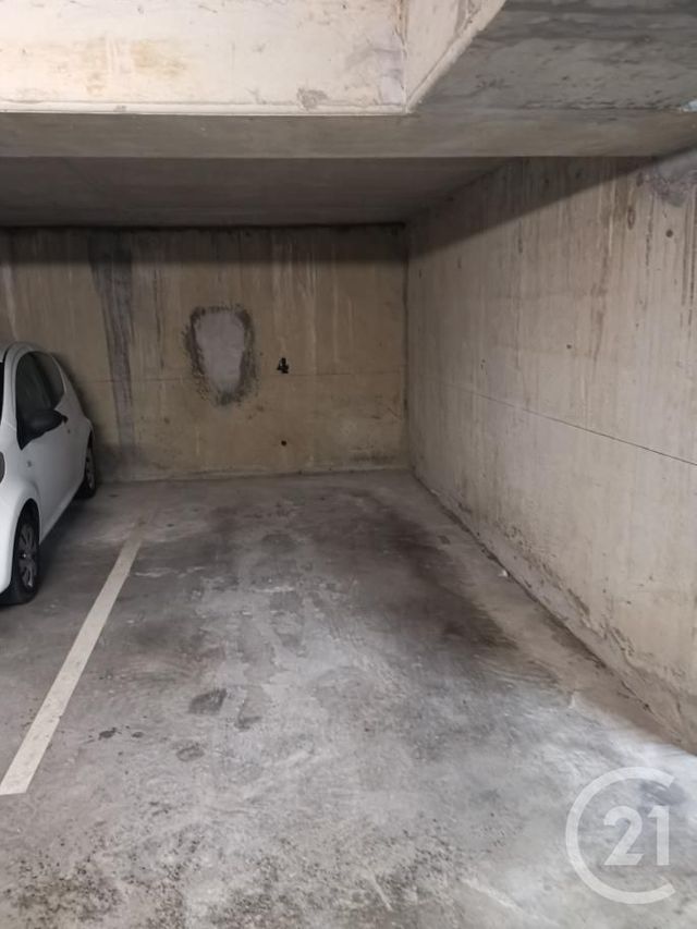 Parking à louer LE BLANC MESNIL
