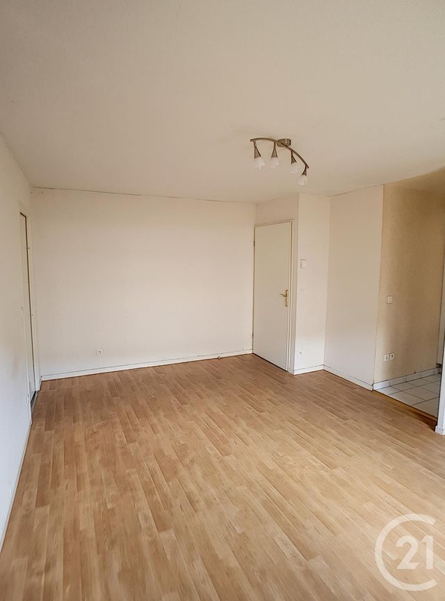 Appartement F2 à louer - 2 pièces - 41,96 m2 - Drancy - 93 - ILE-DE-FRANCE