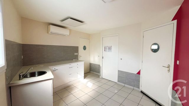 Local commercial à louer - 110.0 m2 - 44 - Loire-Atlantique