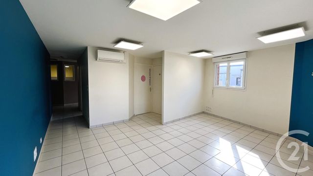 Local commercial à louer - 110.0 m2 - 44 - Loire-Atlantique