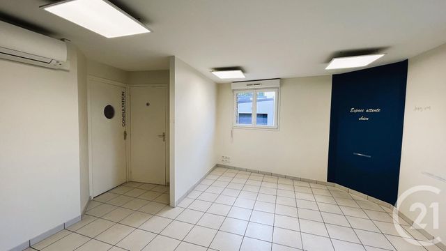 Local commercial à louer - 110.0 m2 - 44 - Loire-Atlantique