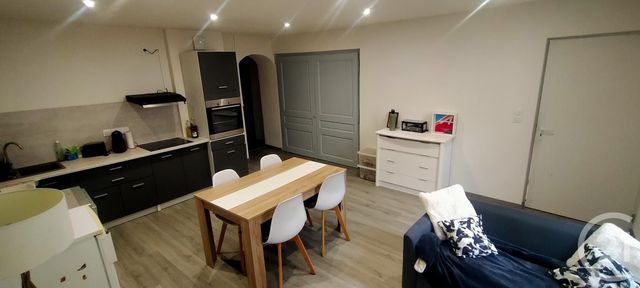 appartement à louer - 3 pièces - 62,72 m2 - Lons Le Saunier - 39 - FRANCHE-COMTE