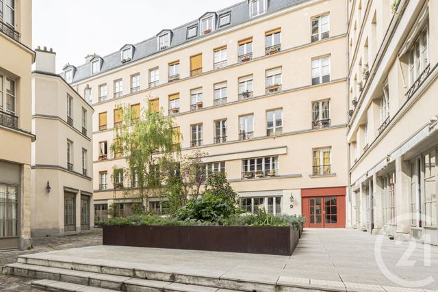 Appartement F4 à vendre - 4 pièces - 136 m2 - Paris - 75011 - ILE-DE-FRANCE