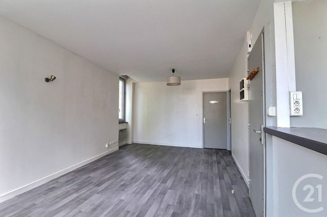 Appartement à louer - 2 pièces - 50 m2 - Jujurieux - 01 - RHONE-ALPES