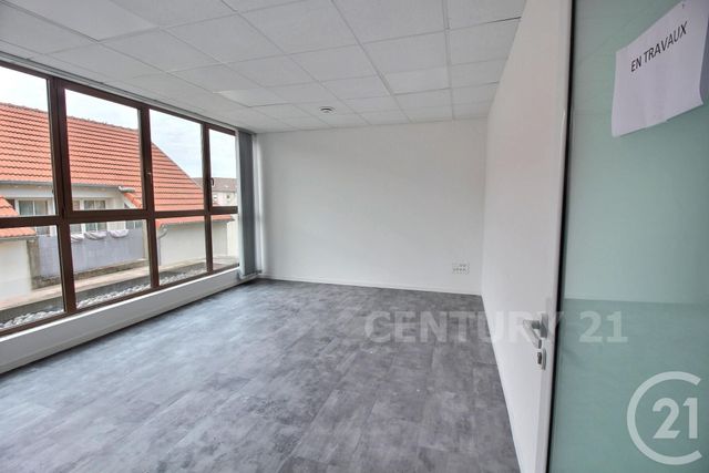 Bureaux à louer - 89.62 m2 - 57 - Moselle