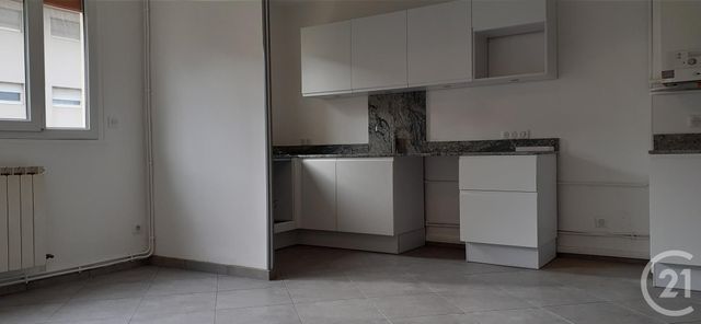 Appartement T2 à louer - 2 pièces - 42,05 m2 - Marseille - 13008 - PROVENCE-ALPES-COTE-D-AZUR