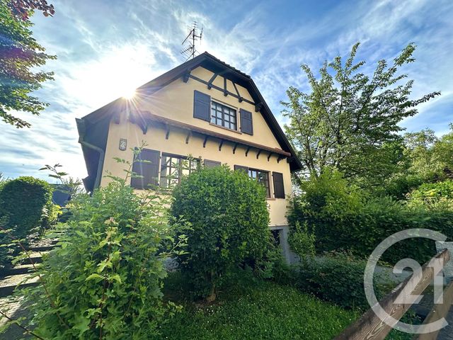 Maison à louer - 7 pièces - 121 m2 - Eckbolsheim - 67 - ALSACE