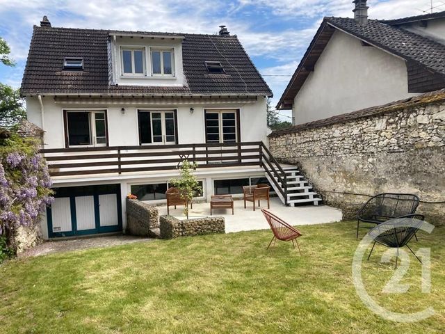 Maison à louer - 7 pièces - 125,35 m2 - Thomery - 77 - ILE-DE-FRANCE