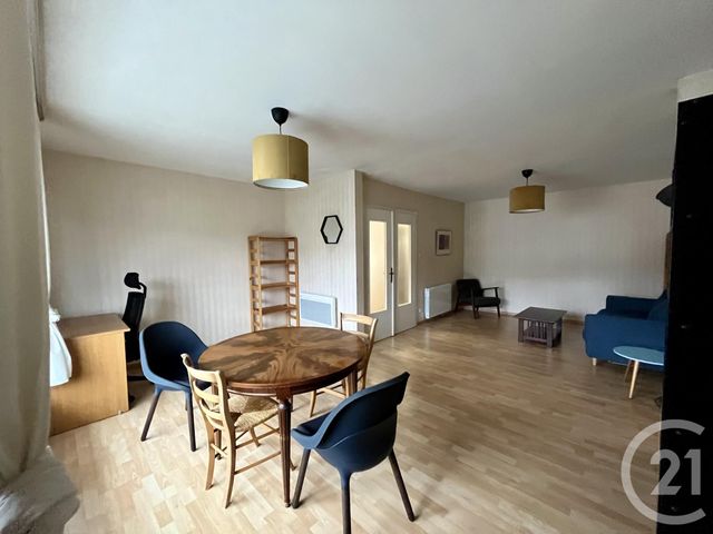 Appartement à louer - 4 pièces - 85 m2 - Strasbourg - 67 - ALSACE