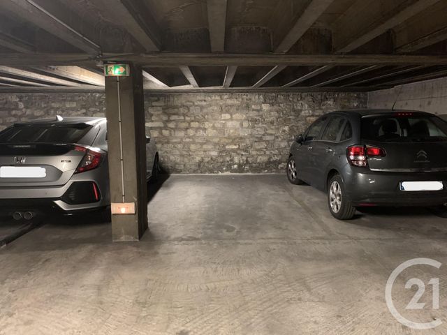 parking - PARIS - 75116