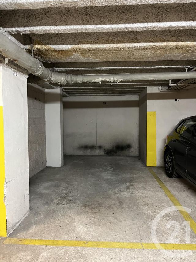 Parking à louer - 13 m2 - Paris - 75016 - ILE-DE-FRANCE