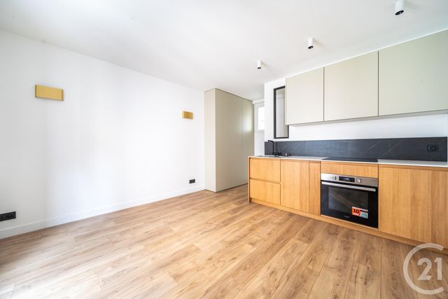 Appartement F2 à vendre - 2 pièces - 37,02 m2 - Paris - 75018 - ILE-DE-FRANCE