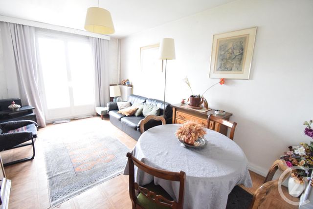 Appartement F3 à vendre - 3 pièces - 52,69 m2 - St Denis - 93 - ILE-DE-FRANCE