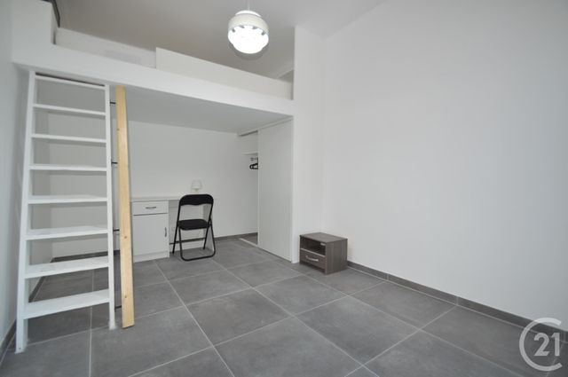 Appartement F2 à louer - 2 pièces - 22,39 m2 - La Plaine St Denis - 93 - ILE-DE-FRANCE