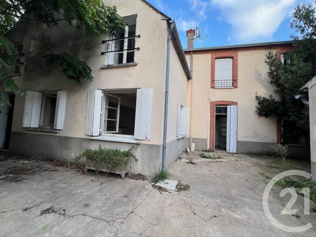 Maison à vendre - 5 pièces - 128,10 m2 - Puiseaux - 45 - CENTRE