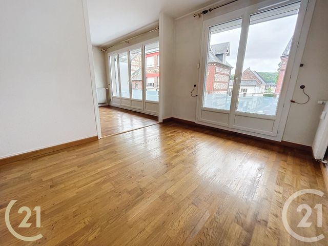 Appartement F3 à louer - 3 pièces - 66,44 m2 - Lillebonne - 76 - HAUTE-NORMANDIE