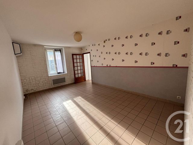 Appartement F3 à louer - 4 pièces - 77,30 m2 - Soissons - 02 - PICARDIE