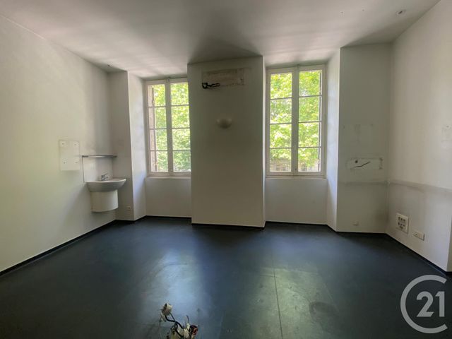 Local commercial à louer - 140.0 m2 - 33 - Gironde