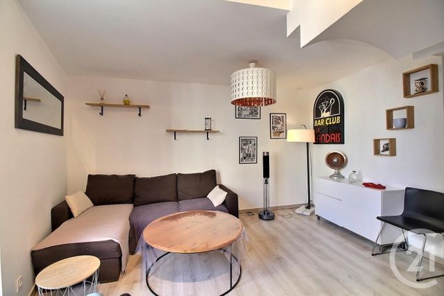 Appartement T3 à louer - 3 pièces - 54,30 m2 - Bordeaux - 33 - AQUITAINE