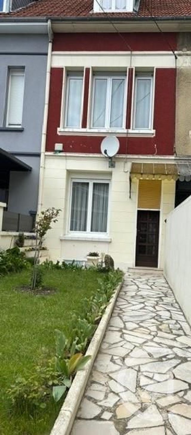 Maison à vendre - 4 pièces - 108 m2 - St Quentin - 02 - PICARDIE