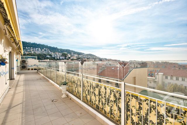 Appartement F3 à vendre - 3 pièces - 130,06 m2 - Nice - 06 - PROVENCE-ALPES-COTE-D-AZUR