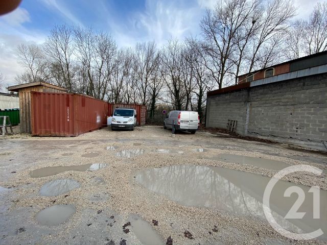 Local commercial à louer - 140.0 m2 - 38 - Isere