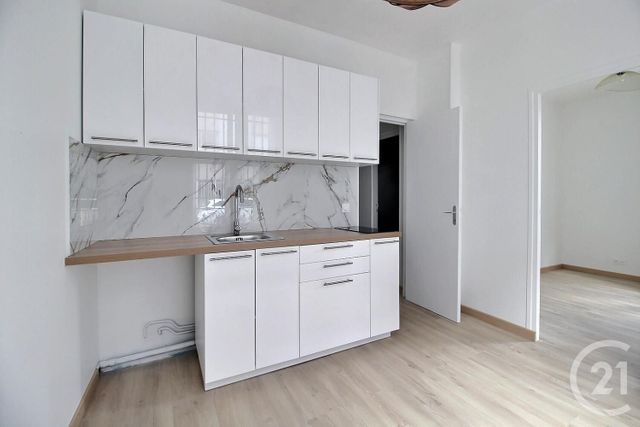 Appartement F2 à vendre - 2 pièces - 31,67 m2 - Pantin - 93 - ILE-DE-FRANCE