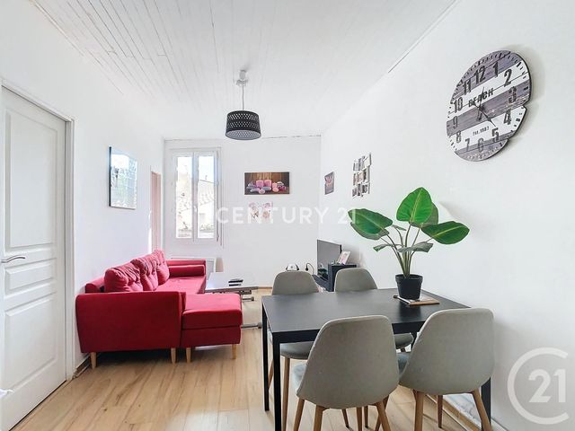 Appartement T2 à vendre - 2 pièces - 32,59 m2 - Aubagne - 13 - PROVENCE-ALPES-COTE-D-AZUR