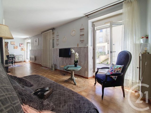 Appartement F2 à vendre - 2 pièces - 49,38 m2 - Epernay - 51 - CHAMPAGNE-ARDENNE