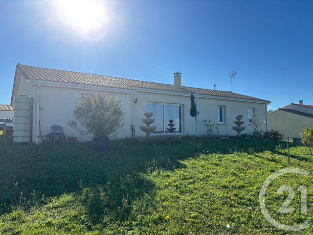 Maison à vendre - 5 pièces - 105,25 m2 - Ruelle Sur Touvre - 16 - POITOU-CHARENTES