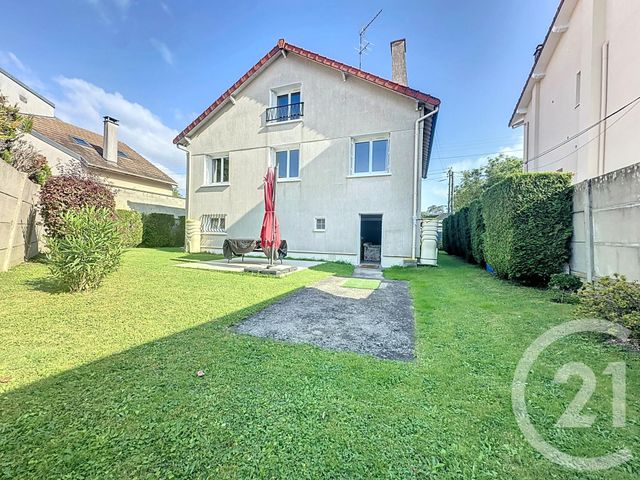 Maison à vendre - 6 pièces - 109 m2 - Montfermeil - 93 - ILE-DE-FRANCE