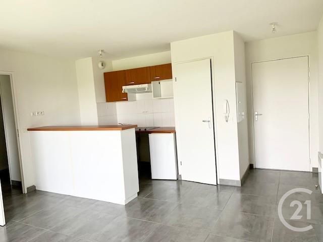 Appartement T2 à louer - 2 pièces - 38 m2 - Fougeres - 35 - BRETAGNE