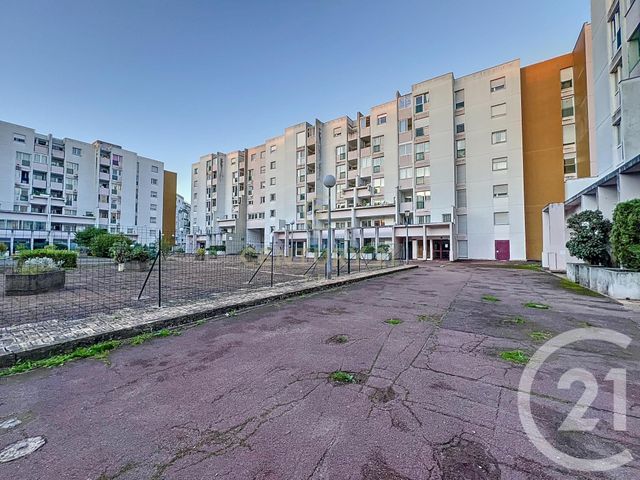 Prix immobilier NOISY LE GRAND - Photo d’un appartement vendu