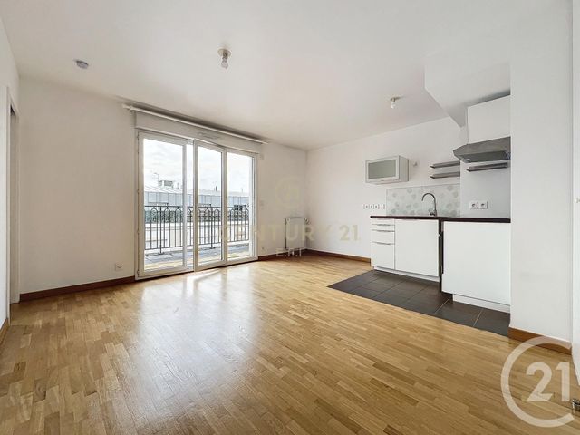 Appartement F2 à vendre - 2 pièces - 41,70 m2 - Noisy Le Grand - 93 - ILE-DE-FRANCE