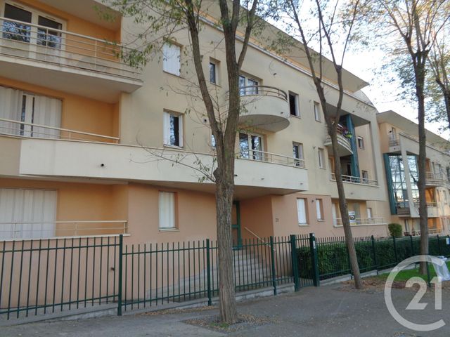 Appartement F2 à louer - 2 pièces - 45,79 m2 - Noisy Le Grand - 93 - ILE-DE-FRANCE