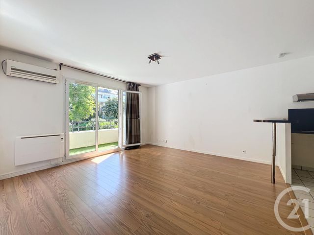 Appartement F2 à vendre - 2 pièces - 41,51 m2 - Noisy Le Grand - 93 - ILE-DE-FRANCE